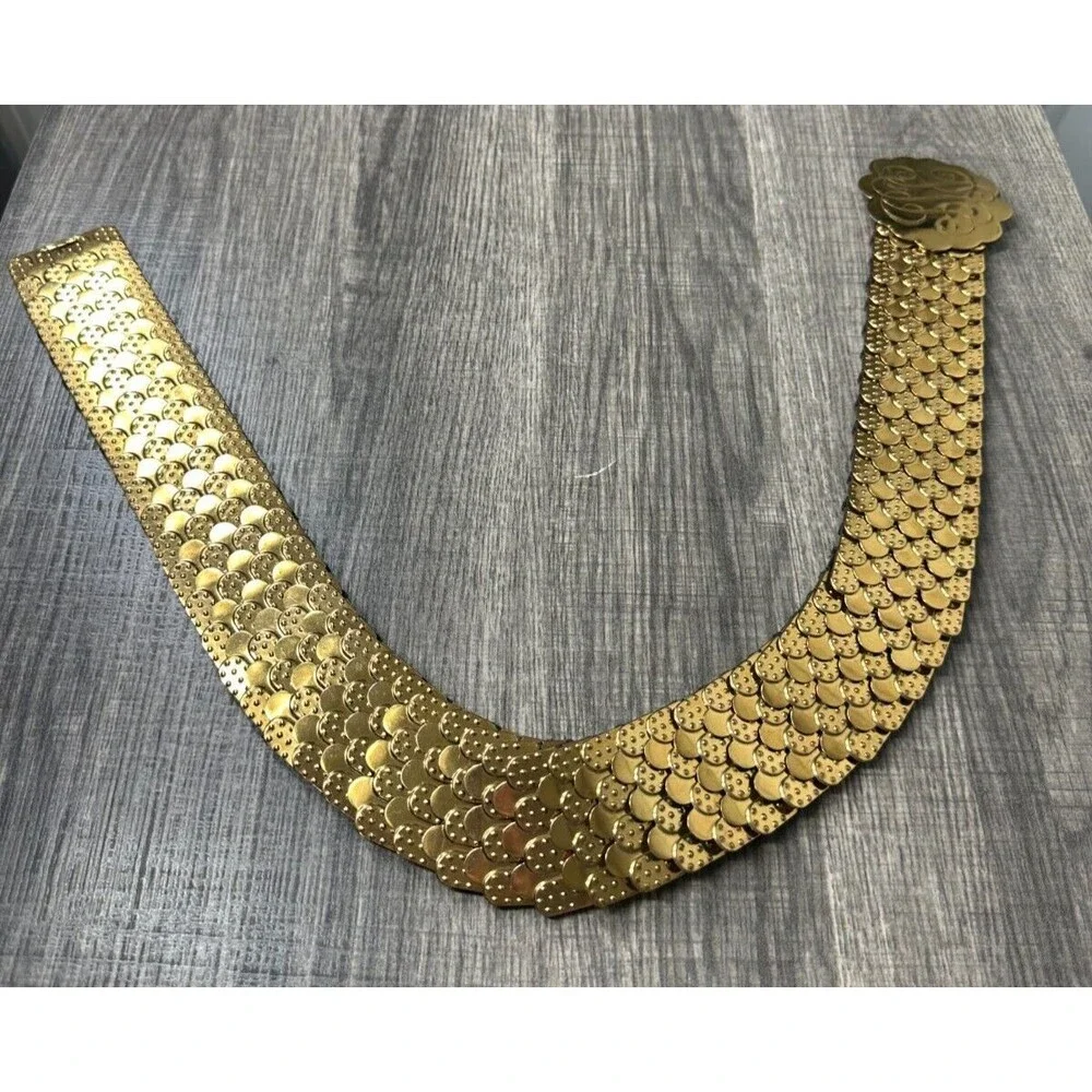 Unbranded gold fish